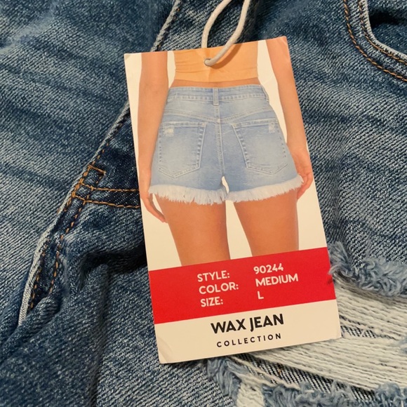 Jean shorts - Picture 2 of 3